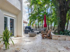 810 SE 2nd Street F, Fort Lauderdale FL 33301