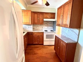 705 Lori Drive 204, Palm Springs FL 33461