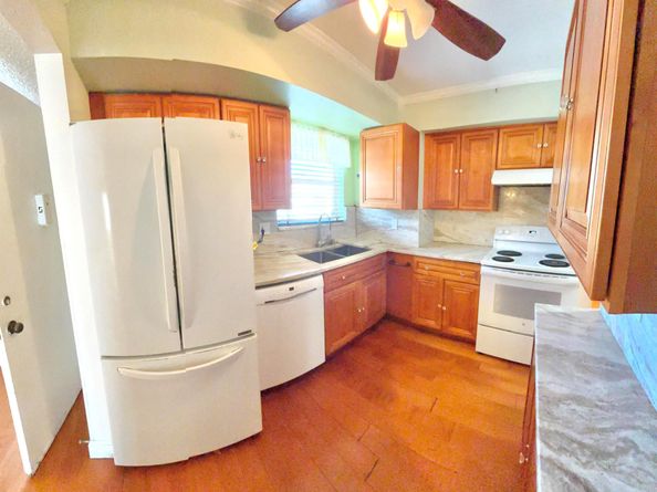 705 Lori Drive 204, Palm Springs FL 33461