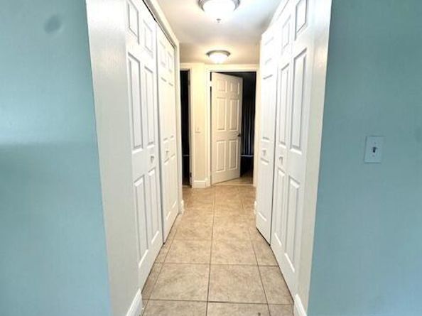 901 Meadows Circle 901, Boynton Beach FL 33436