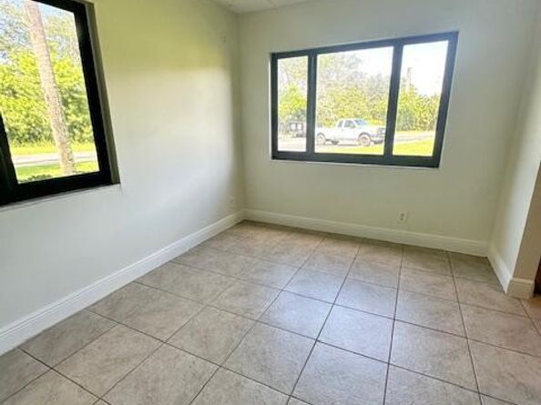 901 Meadows Circle 901, Boynton Beach FL 33436