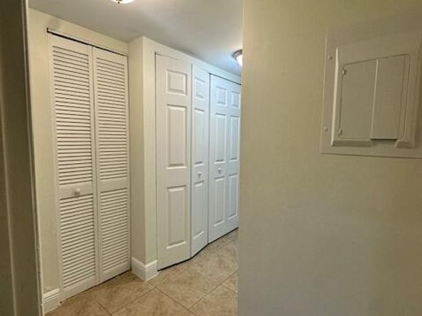 901 Meadows Circle 901, Boynton Beach FL 33436