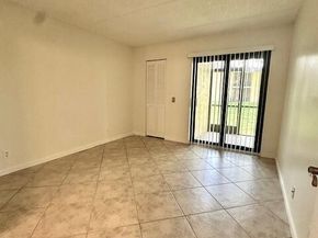 901 Meadows Circle 901, Boynton Beach FL 33436
