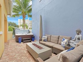 907 N Victoria Park Road, Fort Lauderdale FL 33304