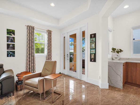 907 N Victoria Park Road, Fort Lauderdale FL 33304