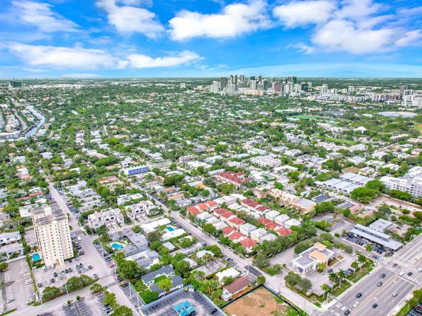 907 N Victoria Park Road, Fort Lauderdale FL 33304