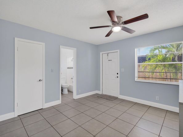 109 SE 11th Avenue 13, Pompano Beach FL 33060