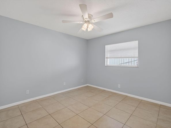 109 SE 11th Avenue 13, Pompano Beach FL 33060