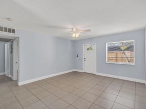 109 SE 11th Avenue 13, Pompano Beach FL 33060