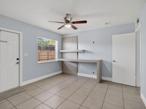 109 SE 11th Avenue 13, Pompano Beach FL 33060