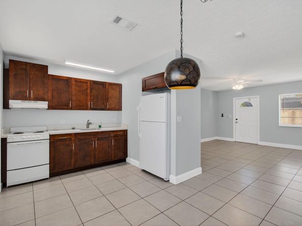 109 SE 11th Avenue 13, Pompano Beach FL 33060