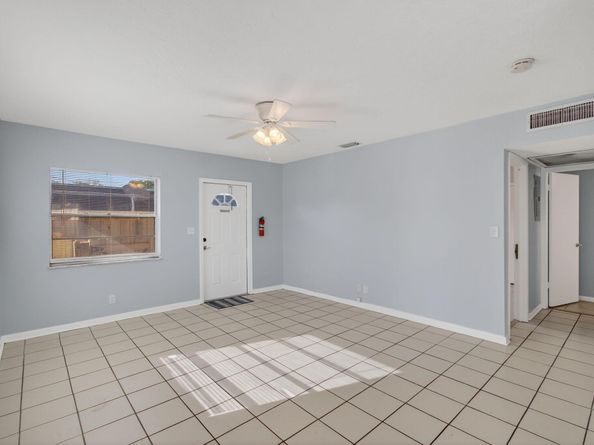 109 SE 11th Avenue 13, Pompano Beach FL 33060