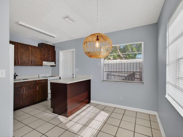 109 SE 11th Avenue 13, Pompano Beach FL 33060