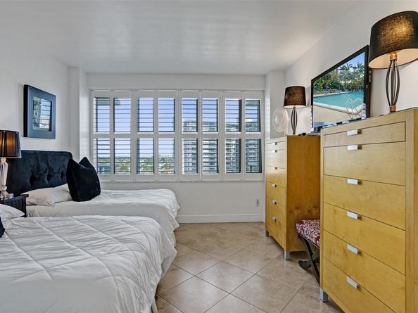 3333 NE 34th St 1006, Fort Lauderdale FL 33308
