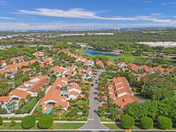 3885 Candlewood Boulevard, Boca Raton FL 33487