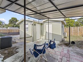 3717 Pinewood Avenue, West Palm Beach FL 33407