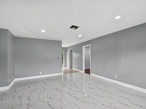 6282 Wauconda Way W, Lake Worth FL 33463