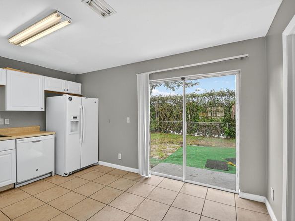 6282 Wauconda Way W, Lake Worth FL 33463