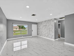 6282 Wauconda Way W, Lake Worth FL 33463