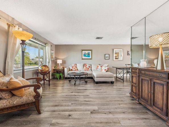 1702 SW 14th Avenue, Boynton Beach FL 33426