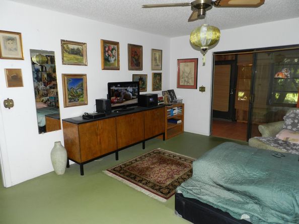 450 Knollwood Court, Royal Palm Beach FL 33411