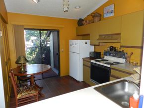 450 Knollwood Court, Royal Palm Beach FL 33411