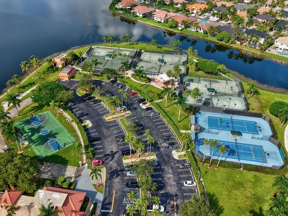 18632 SW 55th St, Miramar FL 33029