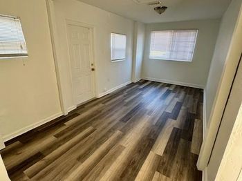 1451 SW 46th Ave