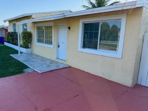 1451 SW 46th Ave, Fort Lauderdale FL 33317