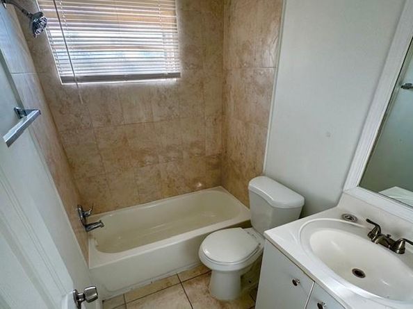 1451 SW 46th Ave, Fort Lauderdale FL 33317