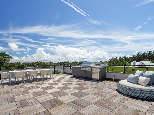 1422 SE Atlantic Drive, Lantana FL 33462