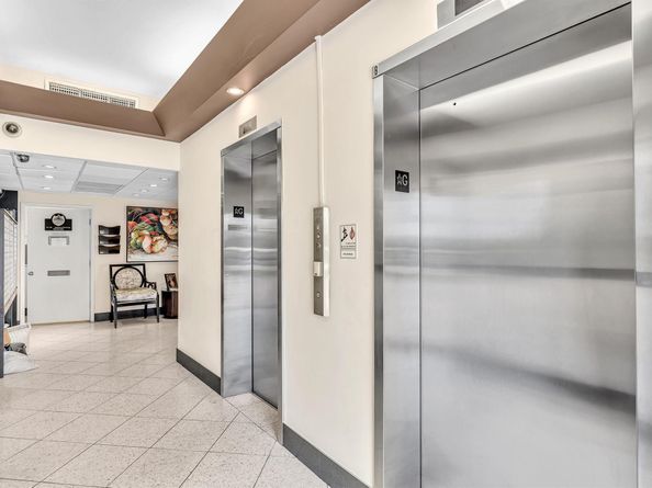 1051 Hillsboro Mile 907E, Pompano Beach FL 33062