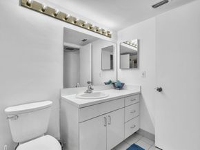 1051 Hillsboro Mile 907E, Pompano Beach FL 33062