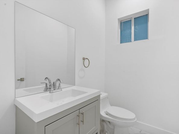 533 NW 16th Avenue, Fort Lauderdale FL 33311