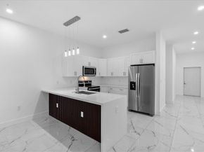 533 NW 16th Avenue, Fort Lauderdale FL 33311