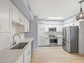 16910 Bay Street E204, Jupiter FL 33477