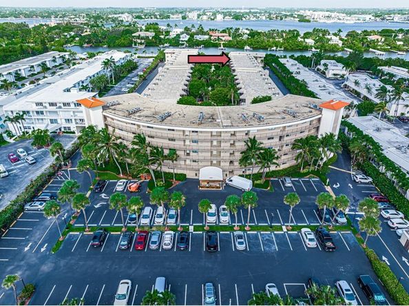 3605 S Ocean Boulevard 312, South Palm Beach FL 33480