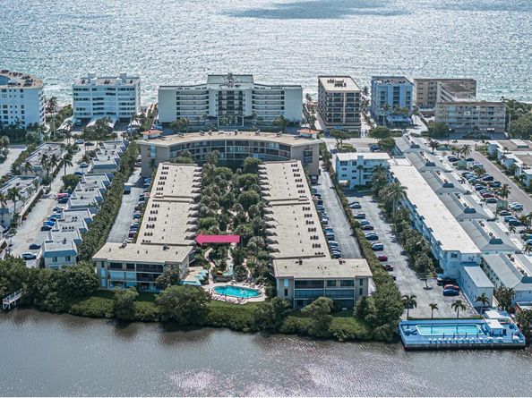 3605 S Ocean Boulevard 312, South Palm Beach FL 33480