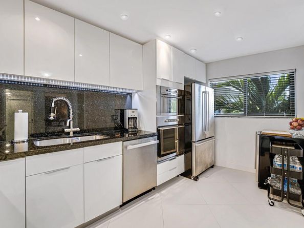 3605 S Ocean Boulevard 312, South Palm Beach FL 33480