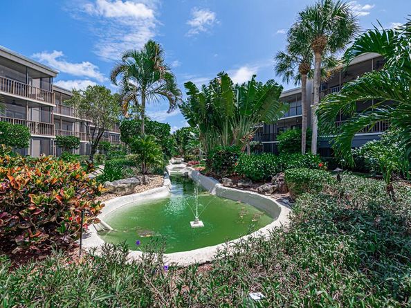 3605 S Ocean Boulevard 312, South Palm Beach FL 33480