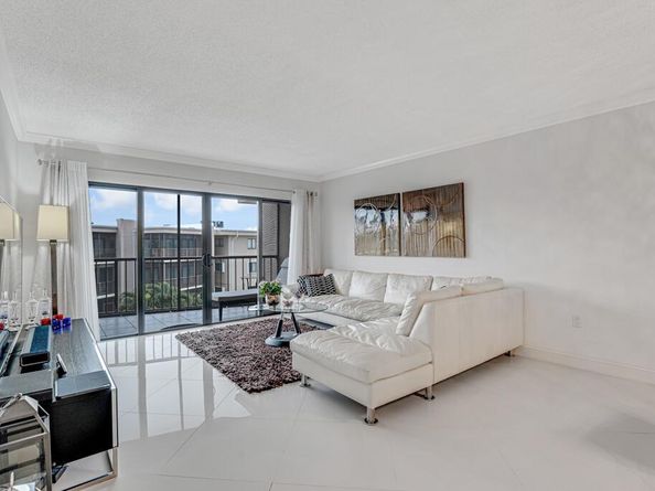 3605 S Ocean Boulevard 312, South Palm Beach FL 33480