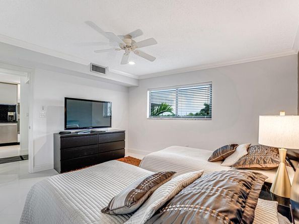 3605 S Ocean Boulevard 312, South Palm Beach FL 33480