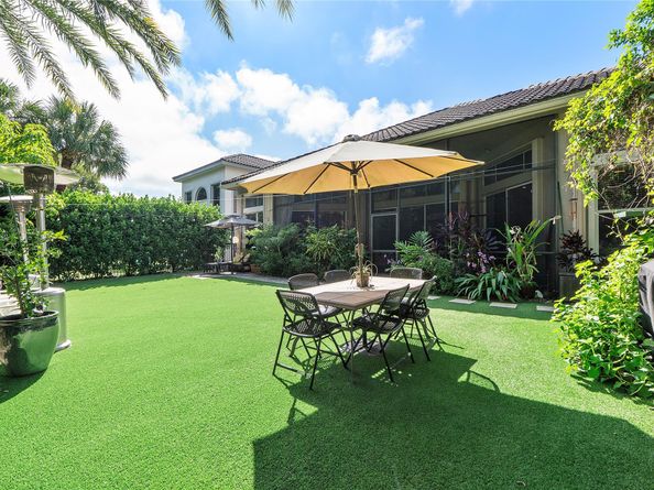 11955 NW 78th Pl, Parkland FL 33076