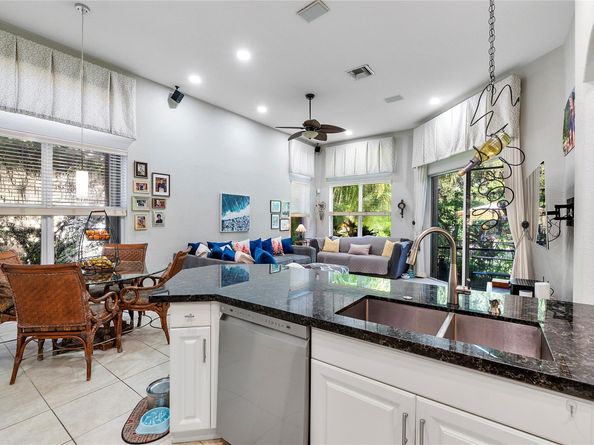 11955 NW 78th Pl, Parkland FL 33076