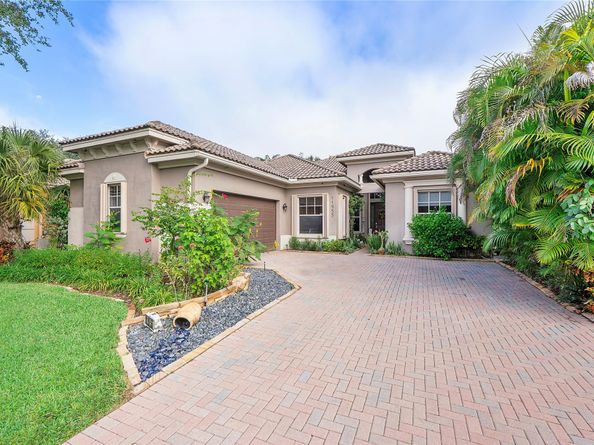 11955 NW 78th Pl, Parkland FL 33076