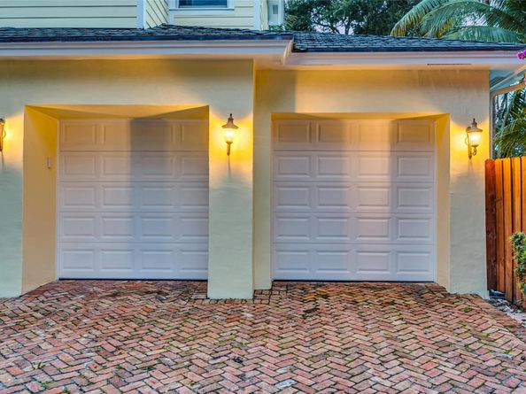 317 N Victoria Park Rd, Fort Lauderdale FL 33301