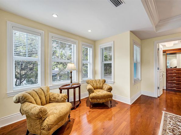 317 N Victoria Park Rd, Fort Lauderdale FL 33301