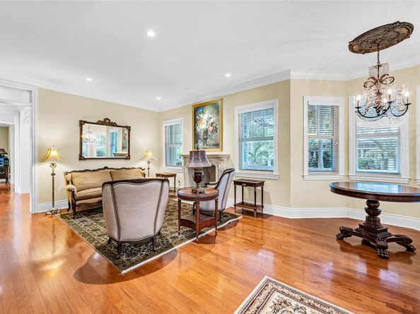 317 N Victoria Park Rd, Fort Lauderdale FL 33301