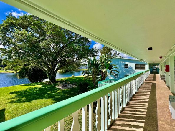 225 Westbury L 225, Deerfield Beach FL 33442