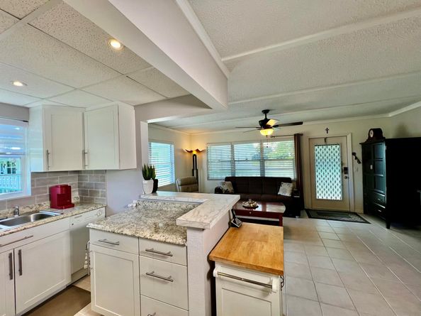 225 Westbury L 225, Deerfield Beach FL 33442